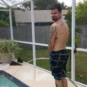 Meet your Posher, Jonathan